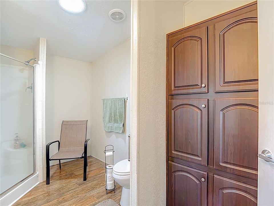 For Sale: $239,500 (3 beds, 2 baths, 1508 Square Feet)