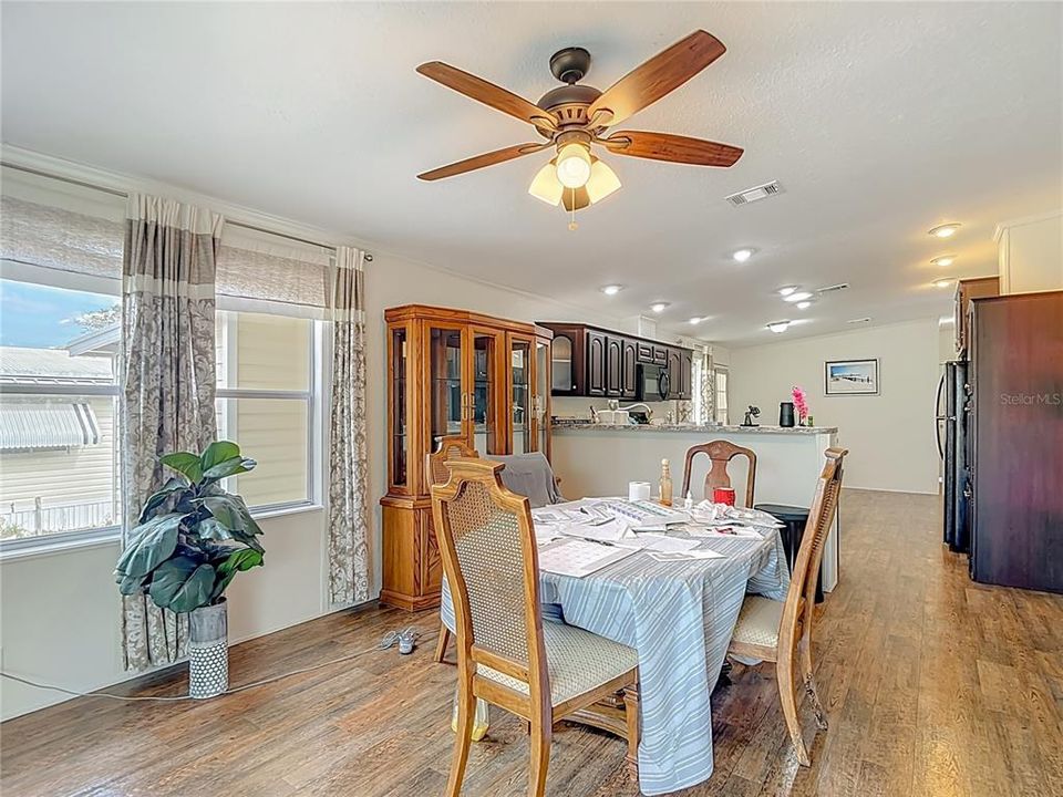 For Sale: $239,500 (3 beds, 2 baths, 1508 Square Feet)