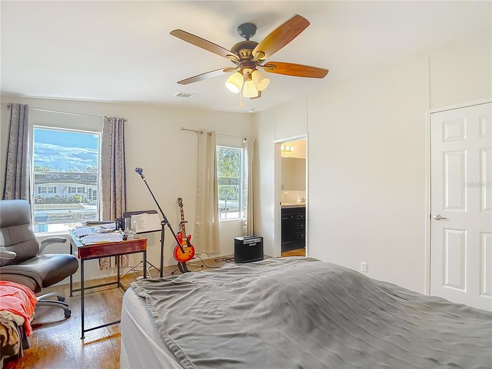 For Sale: $239,500 (3 beds, 2 baths, 1508 Square Feet)