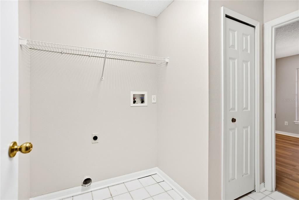 待售: $309,900 (2 贝兹, 2 浴室, 1541 平方英尺)