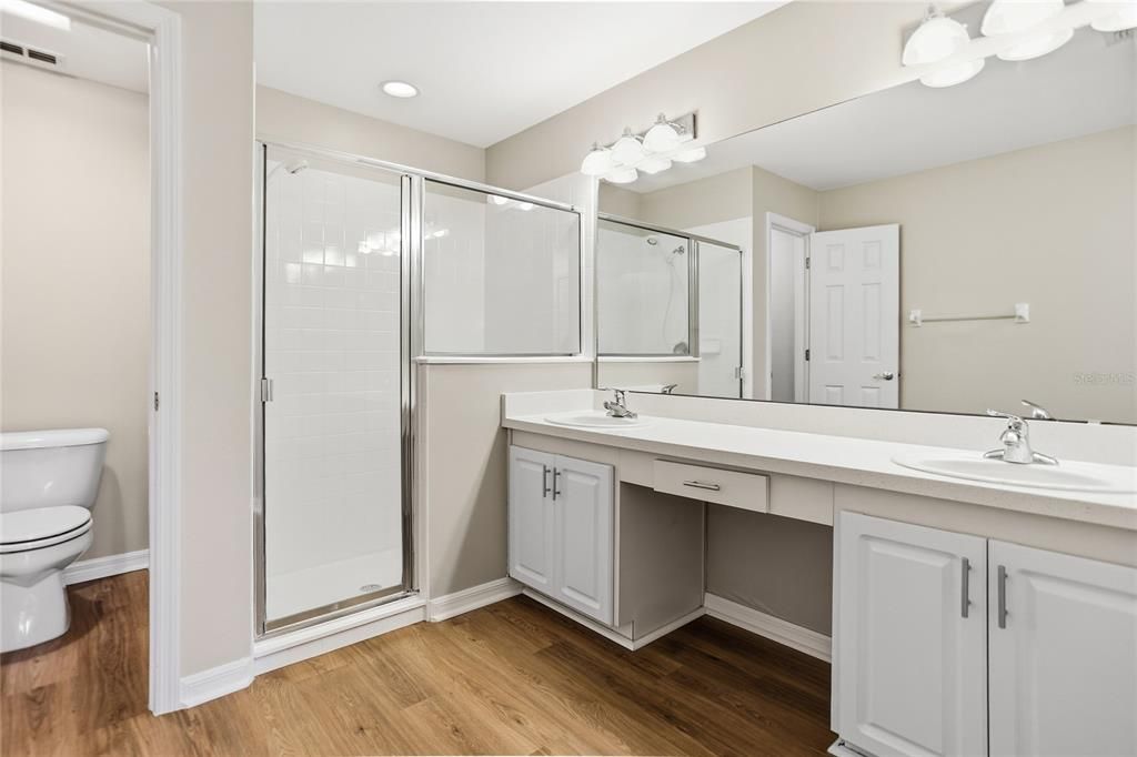 待售: $309,900 (2 贝兹, 2 浴室, 1541 平方英尺)