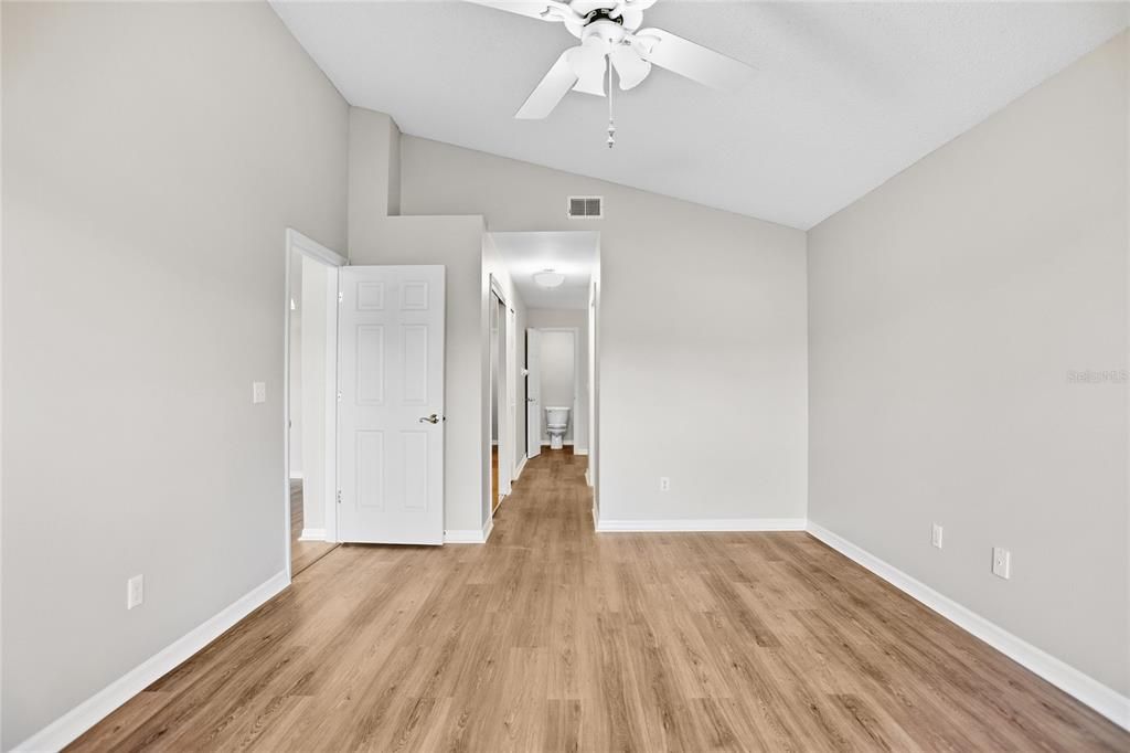 待售: $309,900 (2 贝兹, 2 浴室, 1541 平方英尺)