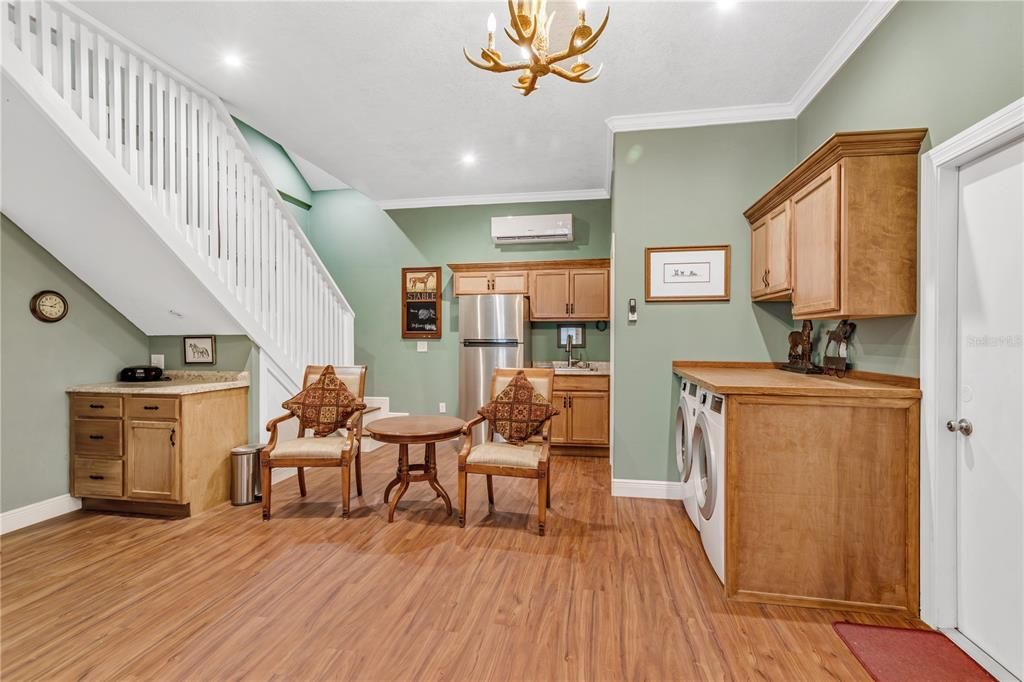 На продажу: $899,900 (3 спален, 2 ванн, 2432 Квадратных фут)