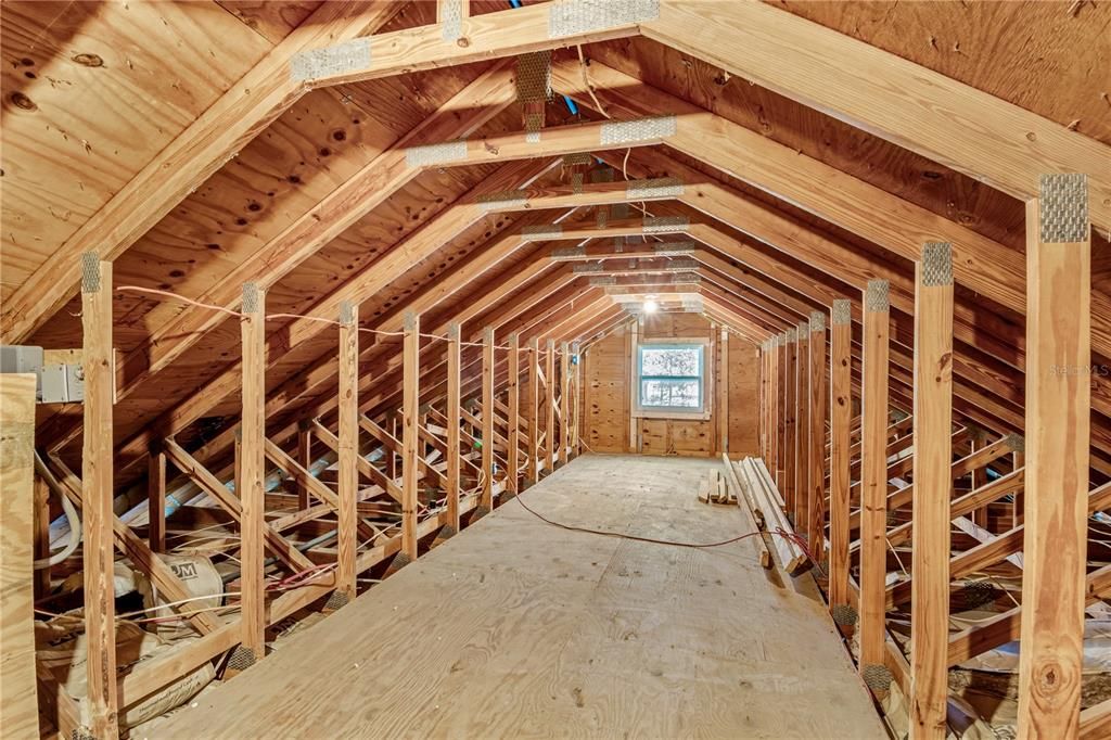 На продажу: $899,900 (3 спален, 2 ванн, 2432 Квадратных фут)