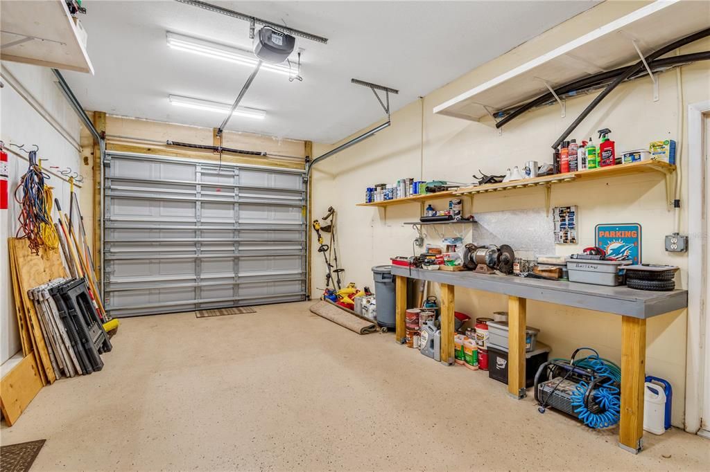 На продажу: $899,900 (3 спален, 2 ванн, 2432 Квадратных фут)