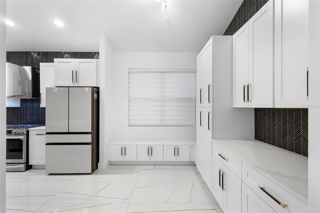 В аренду: $3,950 (3 спален, 2 ванн, 2071 Квадратных фут)