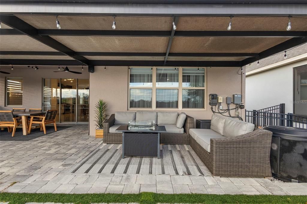 В аренду: $3,950 (3 спален, 2 ванн, 2071 Квадратных фут)