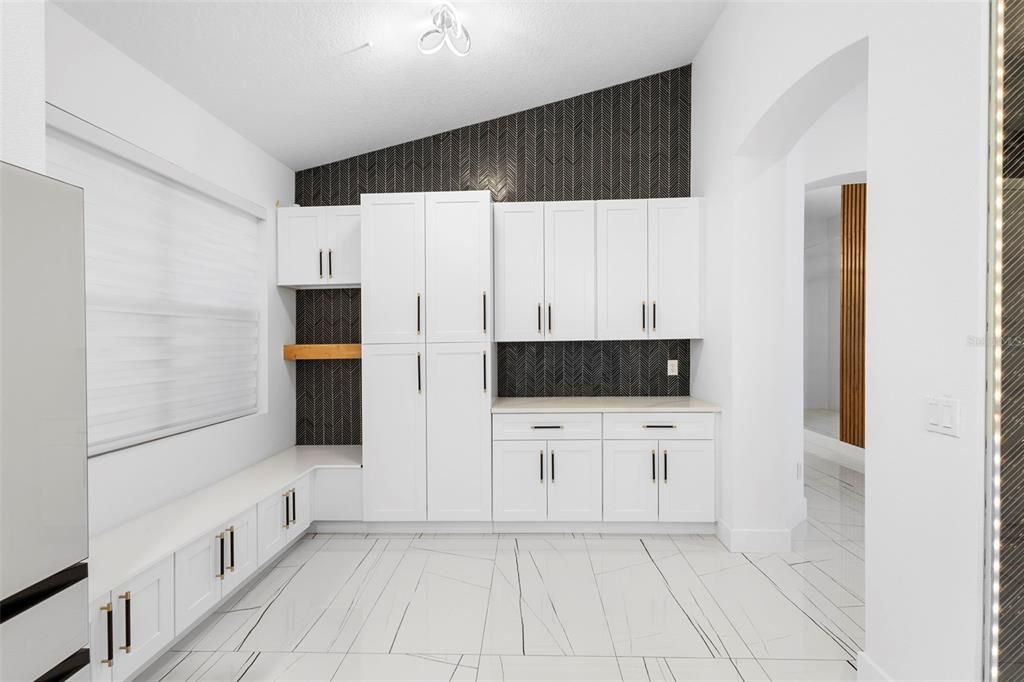 В аренду: $3,950 (3 спален, 2 ванн, 2071 Квадратных фут)