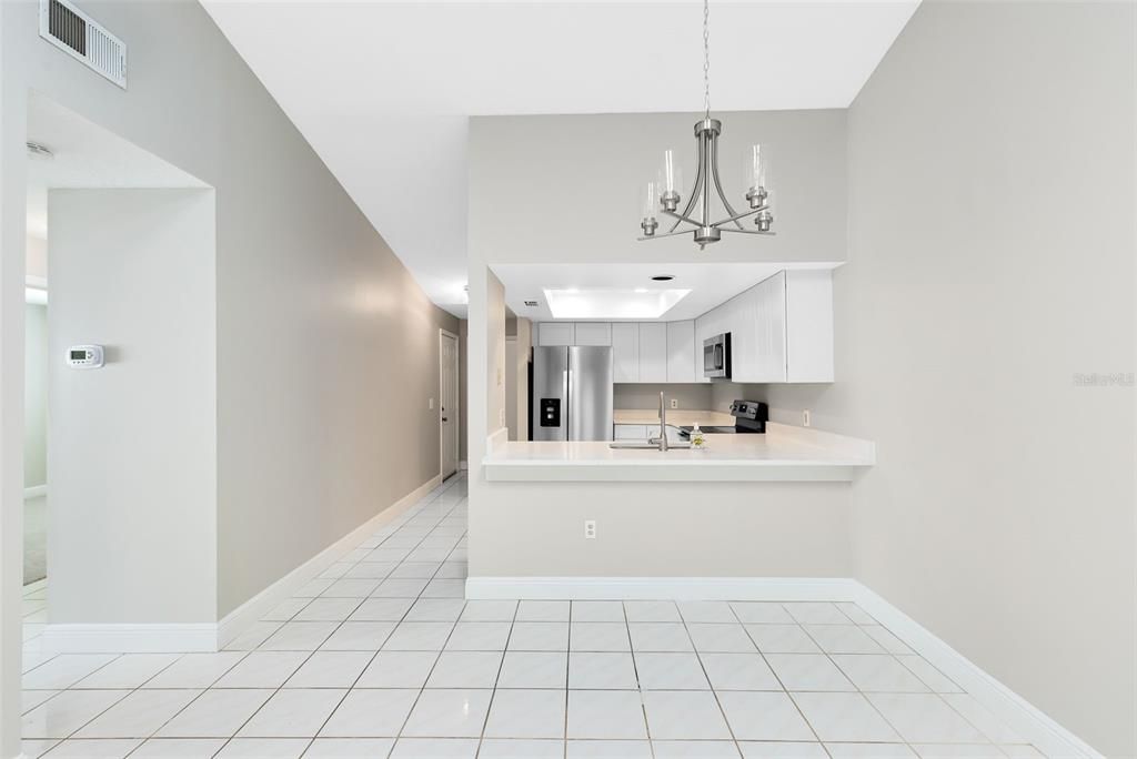 待售: $285,000 (3 贝兹, 2 浴室, 1125 平方英尺)