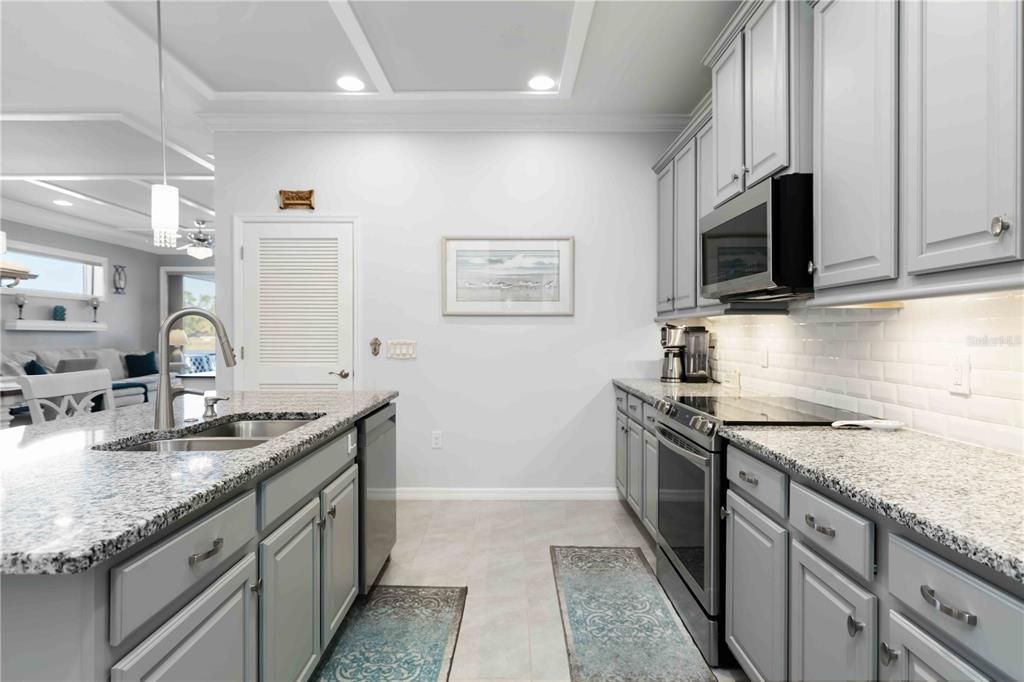 待售: $342,500 (2 贝兹, 2 浴室, 1515 平方英尺)