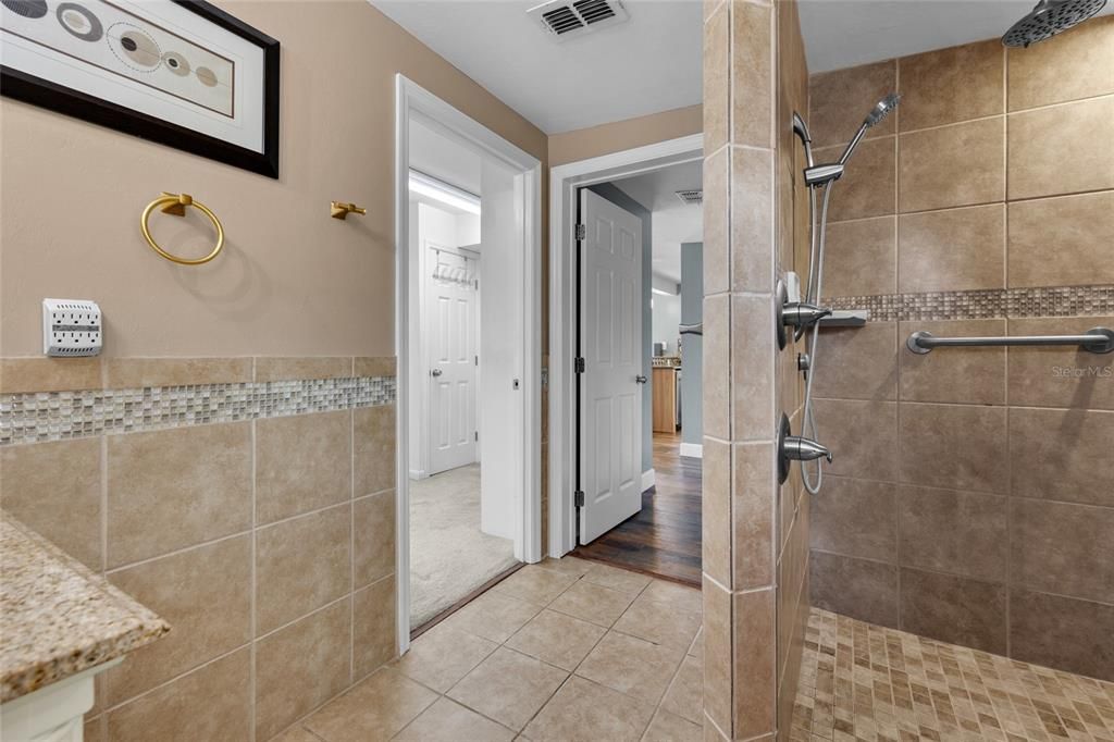 For Sale: $575,000 (3 beds, 2 baths, 1620 Square Feet)