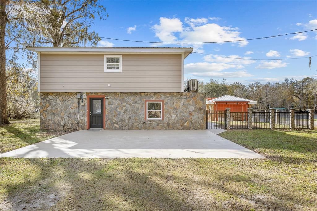 For Sale: $575,000 (3 beds, 2 baths, 1620 Square Feet)