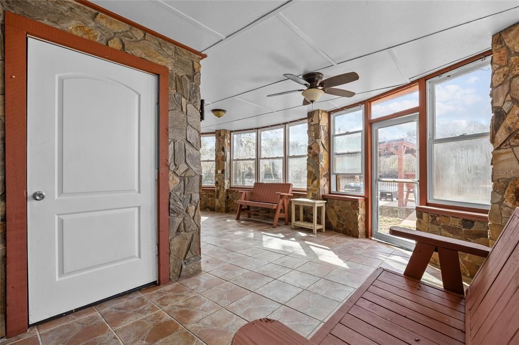 For Sale: $575,000 (3 beds, 2 baths, 1620 Square Feet)