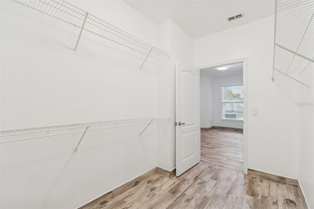Active With Contract: $167,000 (2 beds, 2 baths, 1340 Square Feet)