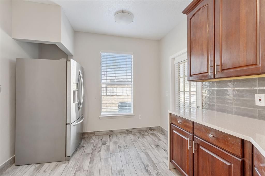 Active With Contract: $167,000 (2 beds, 2 baths, 1340 Square Feet)