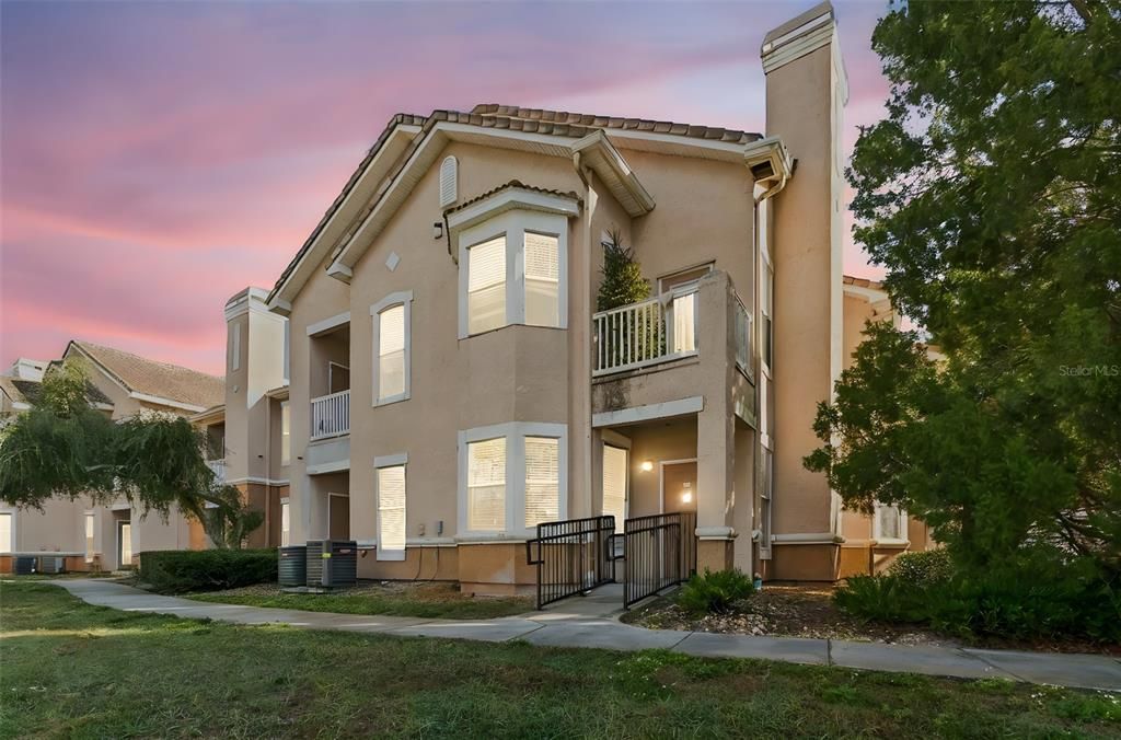 Active With Contract: $167,000 (2 beds, 2 baths, 1340 Square Feet)