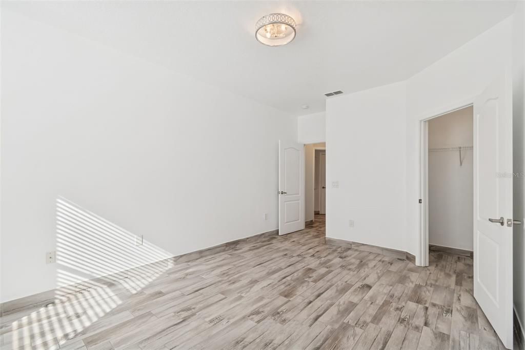 Active With Contract: $167,000 (2 beds, 2 baths, 1340 Square Feet)