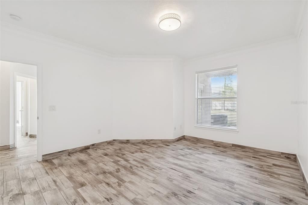 Active With Contract: $167,000 (2 beds, 2 baths, 1340 Square Feet)