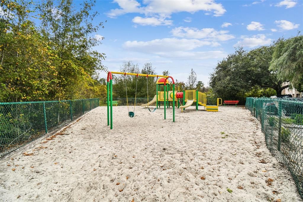Active With Contract: $167,000 (2 beds, 2 baths, 1340 Square Feet)