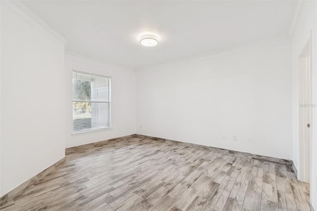 Active With Contract: $167,000 (2 beds, 2 baths, 1340 Square Feet)