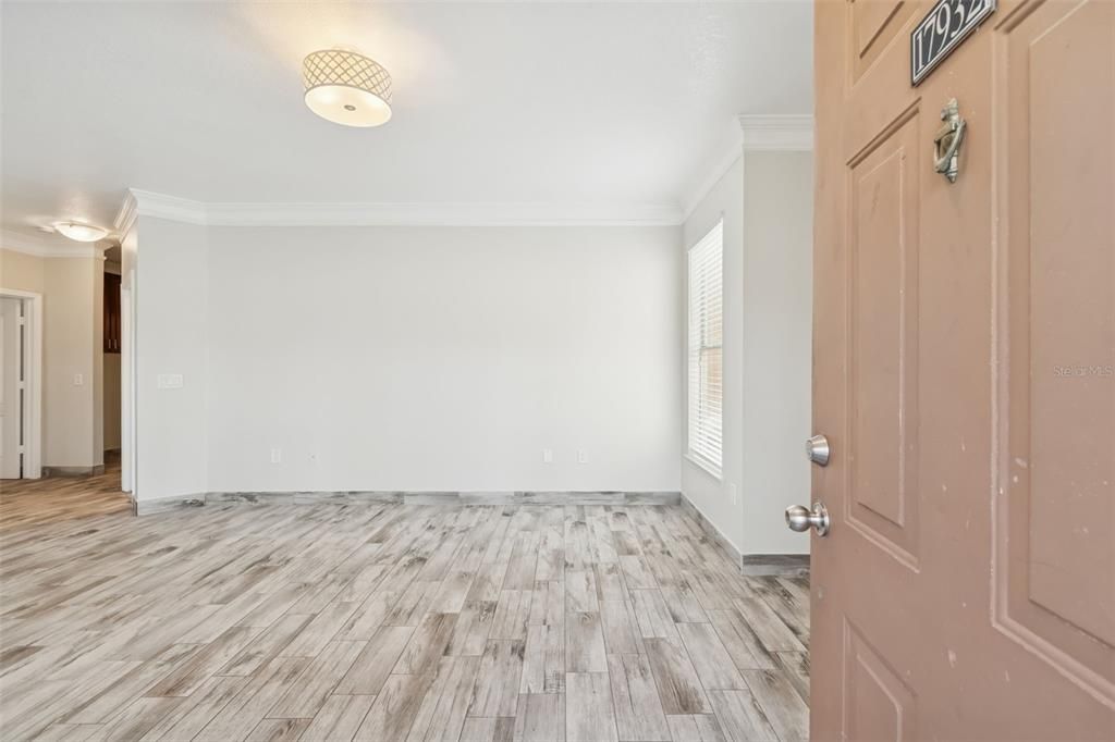 Active With Contract: $167,000 (2 beds, 2 baths, 1340 Square Feet)