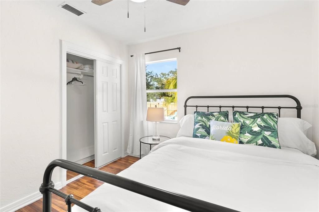 En Venta: $460,000 (3 camas, 2 baños, 1250 Pies cuadrados)