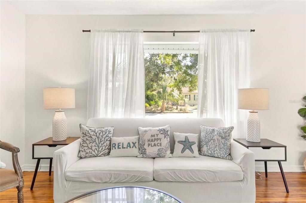 En Venta: $460,000 (3 camas, 2 baños, 1250 Pies cuadrados)