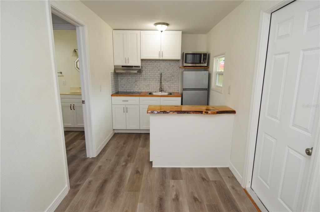 For Rent: $1,150 (1 beds, 1 baths, 530 Square Feet)