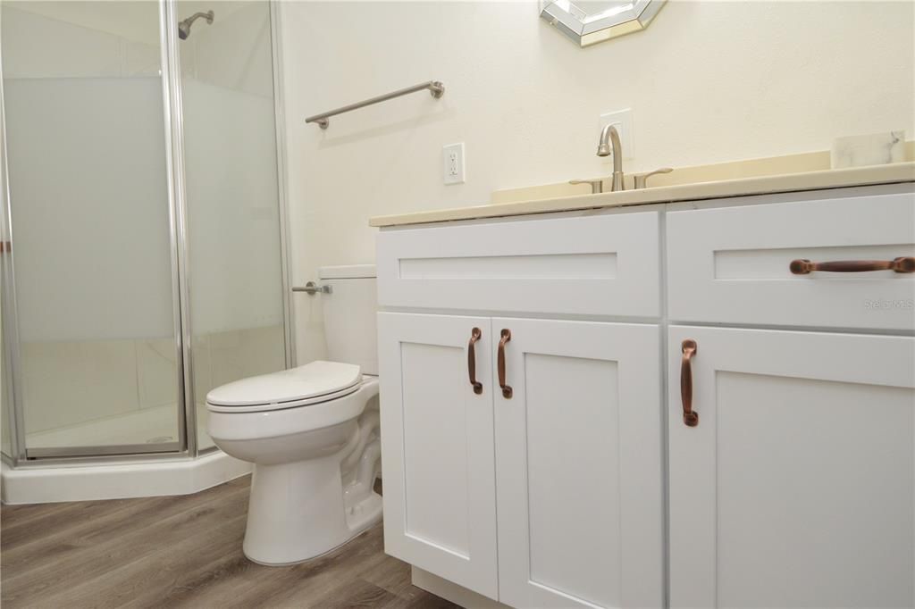 For Rent: $1,150 (1 beds, 1 baths, 530 Square Feet)