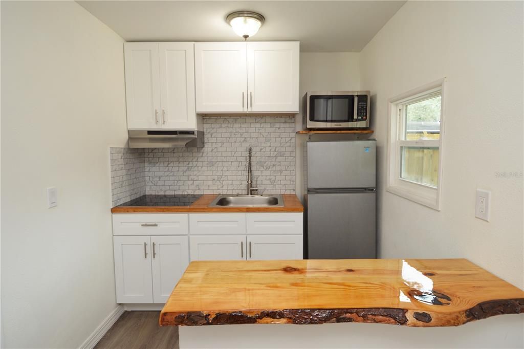 For Rent: $1,150 (1 beds, 1 baths, 530 Square Feet)