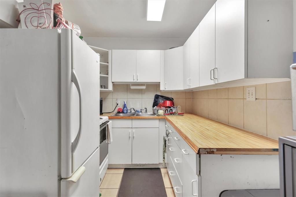 For Sale: $370,000 (3 beds, 0 baths, 1872 Square Feet)