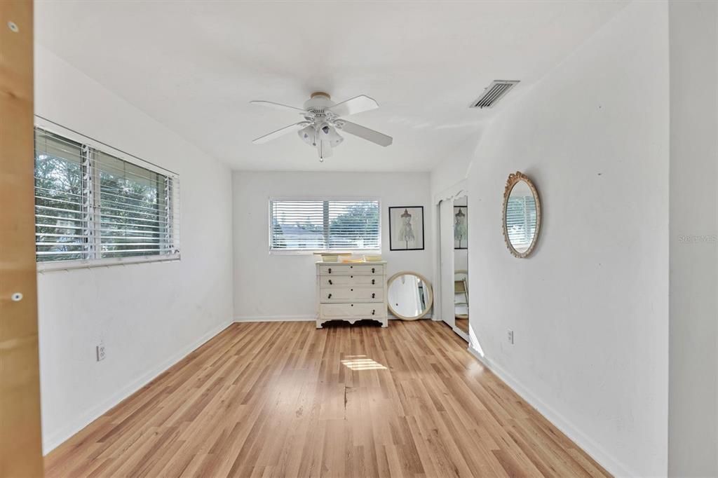 For Sale: $370,000 (3 beds, 0 baths, 1872 Square Feet)