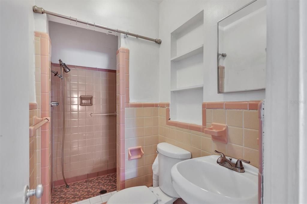 For Sale: $370,000 (3 beds, 0 baths, 1872 Square Feet)