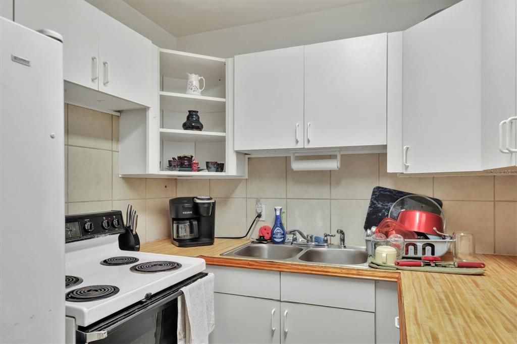 For Sale: $370,000 (3 beds, 0 baths, 1872 Square Feet)