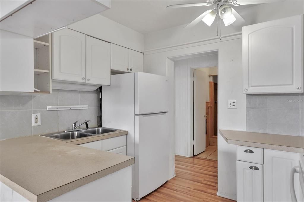 For Sale: $370,000 (3 beds, 0 baths, 1872 Square Feet)