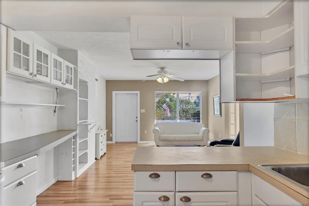 For Sale: $370,000 (3 beds, 0 baths, 1872 Square Feet)