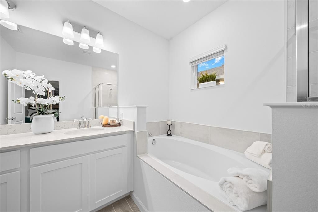 For Sale: $382,990 (4 beds, 3 baths, 2571 Square Feet)