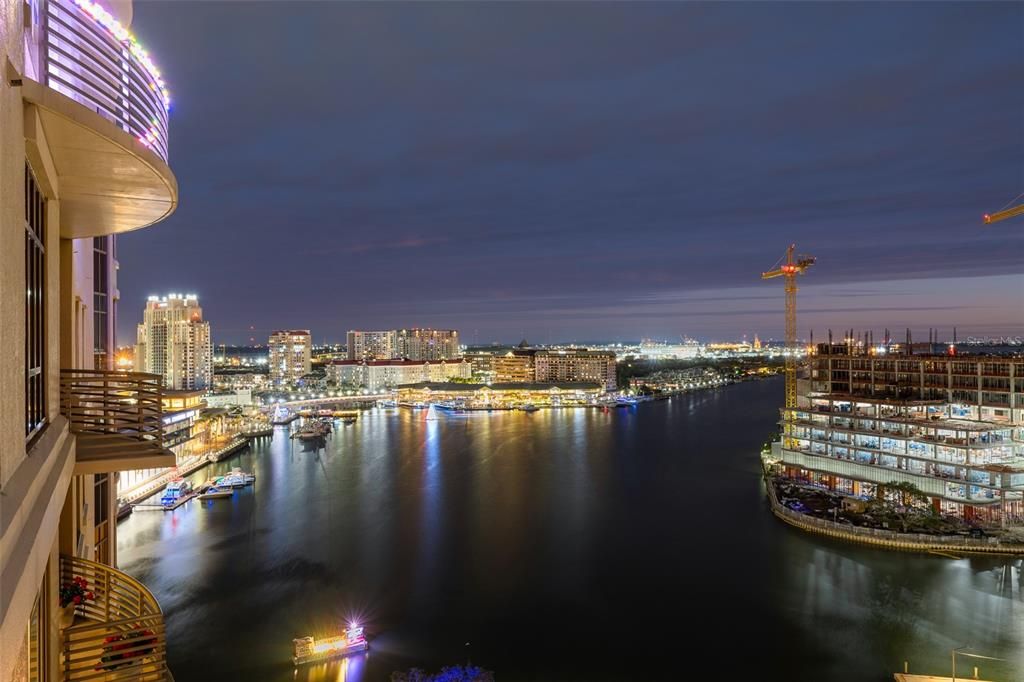 待售: $1,150,000 (2 贝兹, 2 浴室, 1349 平方英尺)