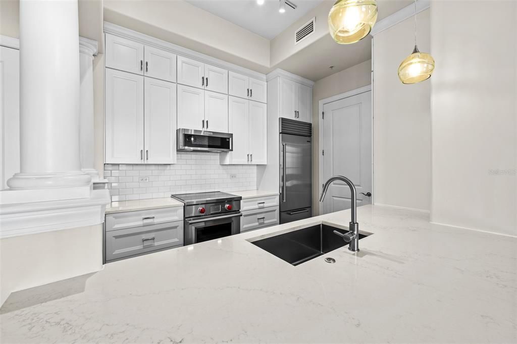 待售: $1,150,000 (2 贝兹, 2 浴室, 1349 平方英尺)