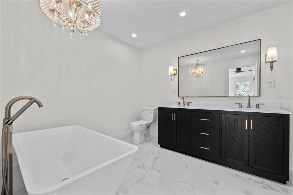 待售: $444,900 (4 贝兹, 3 浴室, 2730 平方英尺)