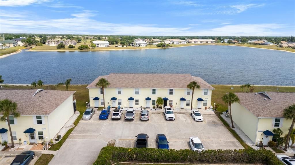 For Sale: $189,000 (2 beds, 2 baths, 1078 Square Feet)