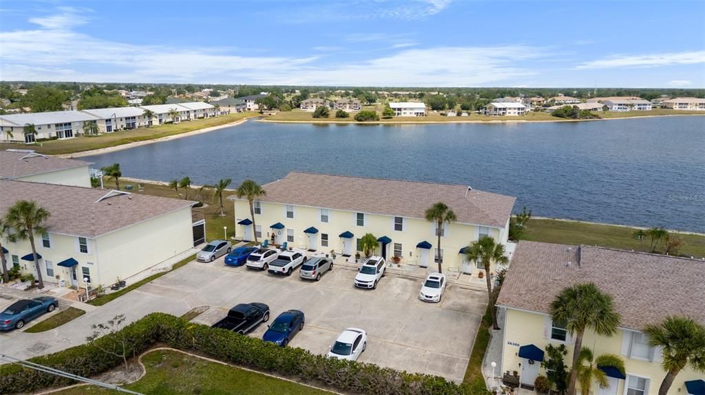 For Sale: $189,000 (2 beds, 2 baths, 1078 Square Feet)