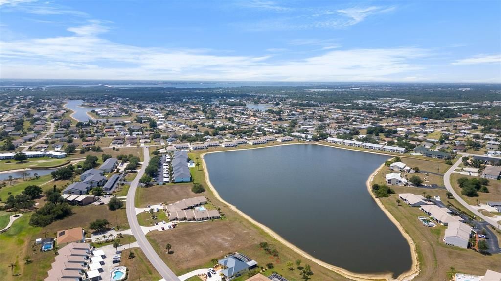 For Sale: $189,000 (2 beds, 2 baths, 1078 Square Feet)