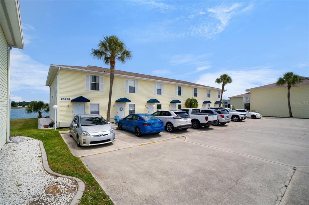 For Sale: $189,000 (2 beds, 2 baths, 1078 Square Feet)