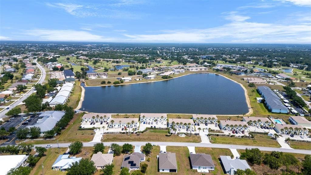 For Sale: $189,000 (2 beds, 2 baths, 1078 Square Feet)