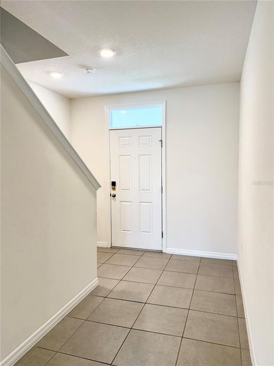 For Rent: $2,500 (5 beds, 3 baths, 2447 Square Feet)