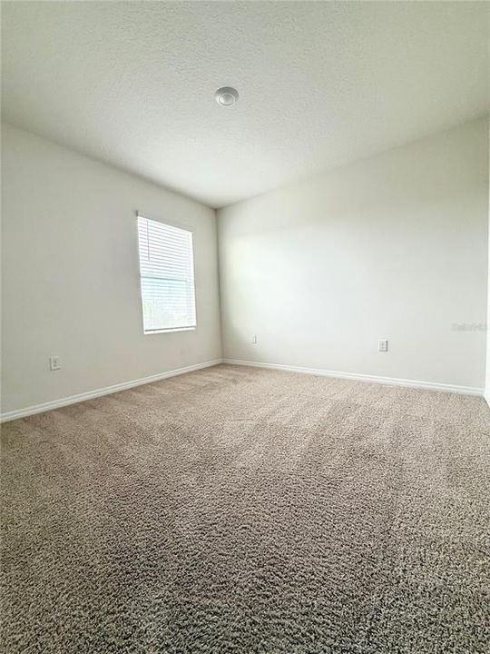 For Rent: $2,500 (5 beds, 3 baths, 2447 Square Feet)