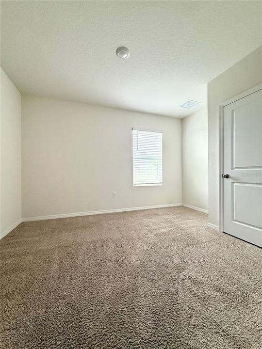 For Rent: $2,500 (5 beds, 3 baths, 2447 Square Feet)