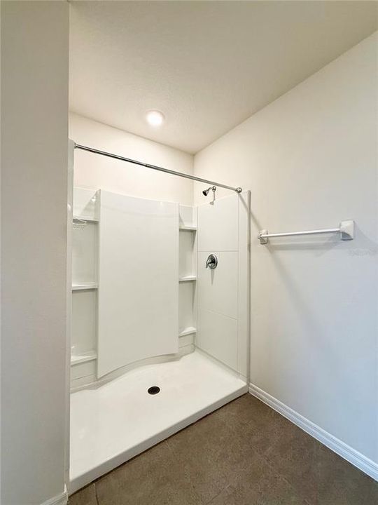 For Rent: $2,500 (5 beds, 3 baths, 2447 Square Feet)