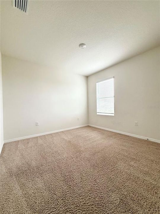 For Rent: $2,500 (5 beds, 3 baths, 2447 Square Feet)